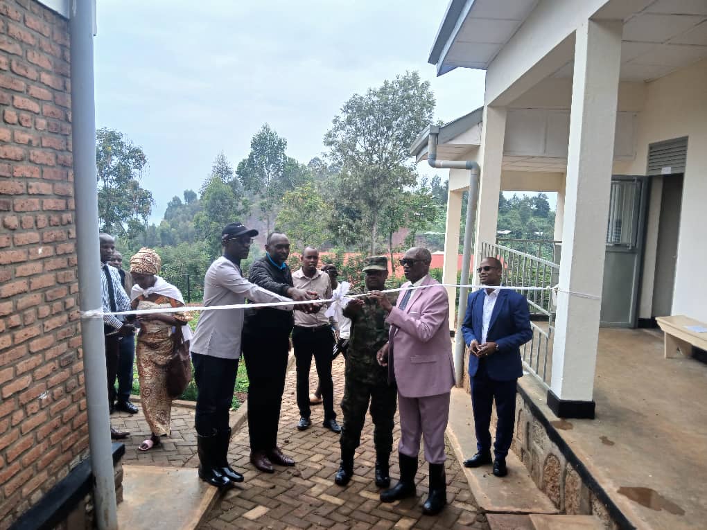 483a1fb9-034e-4893-8936-126cbb46c5ee