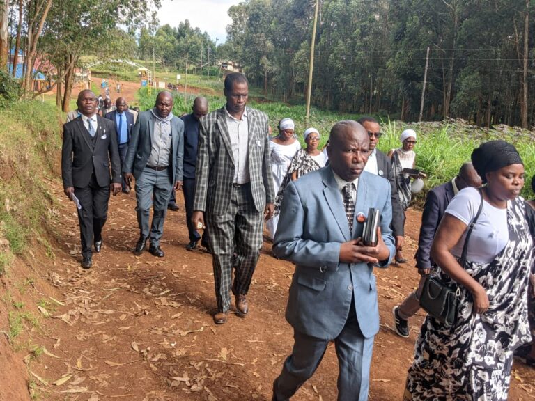 Aha ni mu rugendo rwo kwibuka berekeza ku rwibutso rwa Nkanka