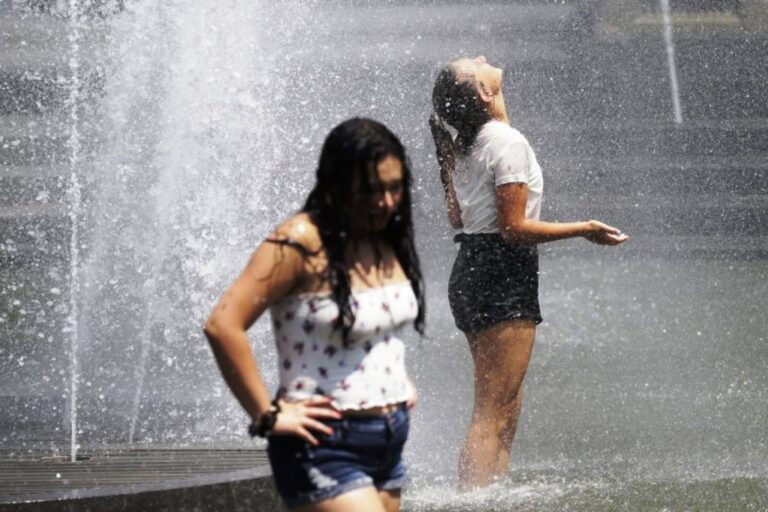 CREATOR: gd-jpeg v1.0 (using IJG JPEG v62), quality = 85