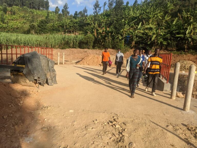 Abaturage bishimiye kongera kukinyuraho