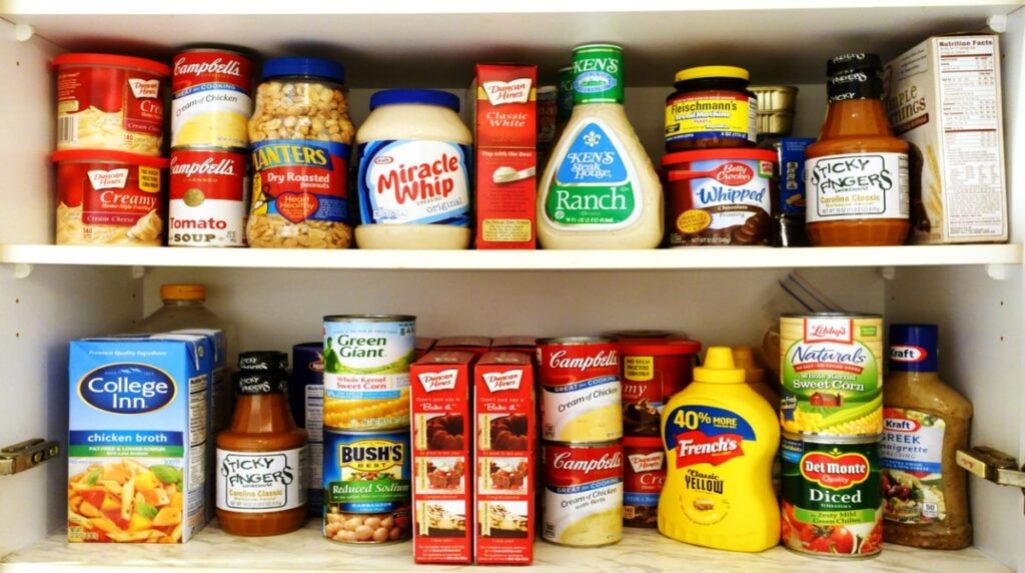 Prepacked-and-processed-foods-in-supermarket-without-warning-labels-1024x572