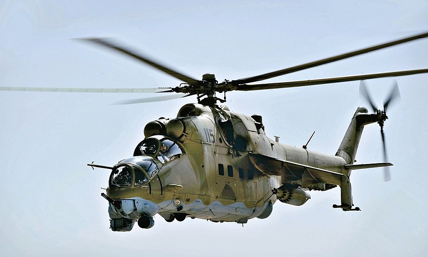 880px-afghan_air_corps_mi-35_on_kandahar__2009