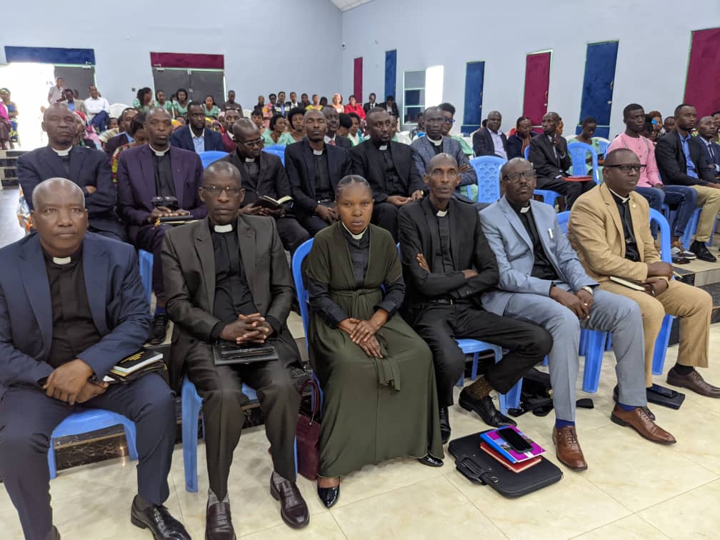Basabwe gushyigikira gahunda yo kubanisha neza abasoje ibihano by'ibyaha bya Jenoside n'abandi banyarwanda