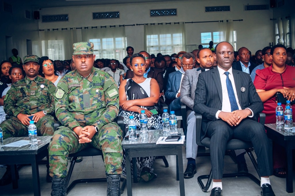 Abayobozi baje gufata mu mugongo abarokotse