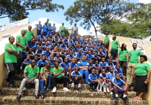 Abanyeshuri ba Child Care Academy, Ababyeyi n'abarezi babo bishimira gutembera igihugu no kwirebera ibyiza bigitatse